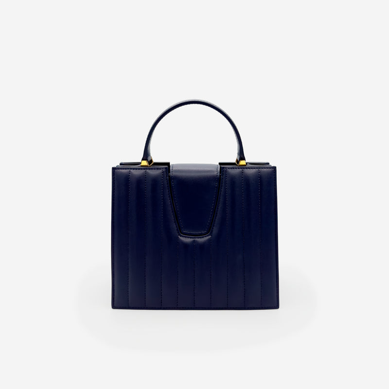 Sac M24/20 par MAES Paris - vue de dos [color:bleu nuit,night blue][finish:doré,gold]