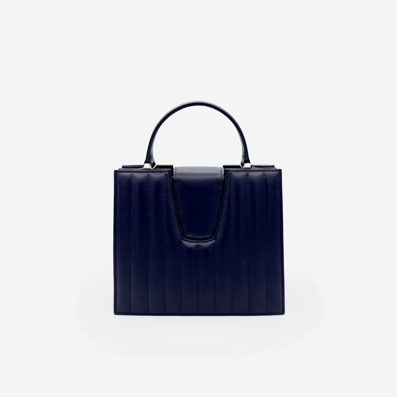 Sac M24/20 par MAES Paris - vue de dos [color:bleu nuit,night blue][finish:argenté,silver]