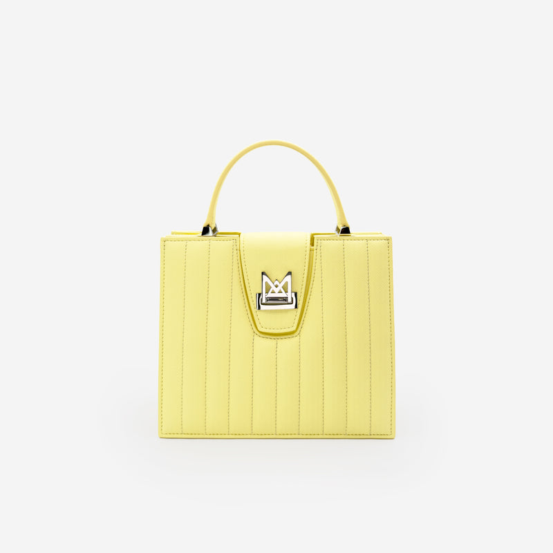 Sac M24/20 par MAES Paris - vue de face [color:jaune saffiano, saffiano yellow][finish:argenté,silver]