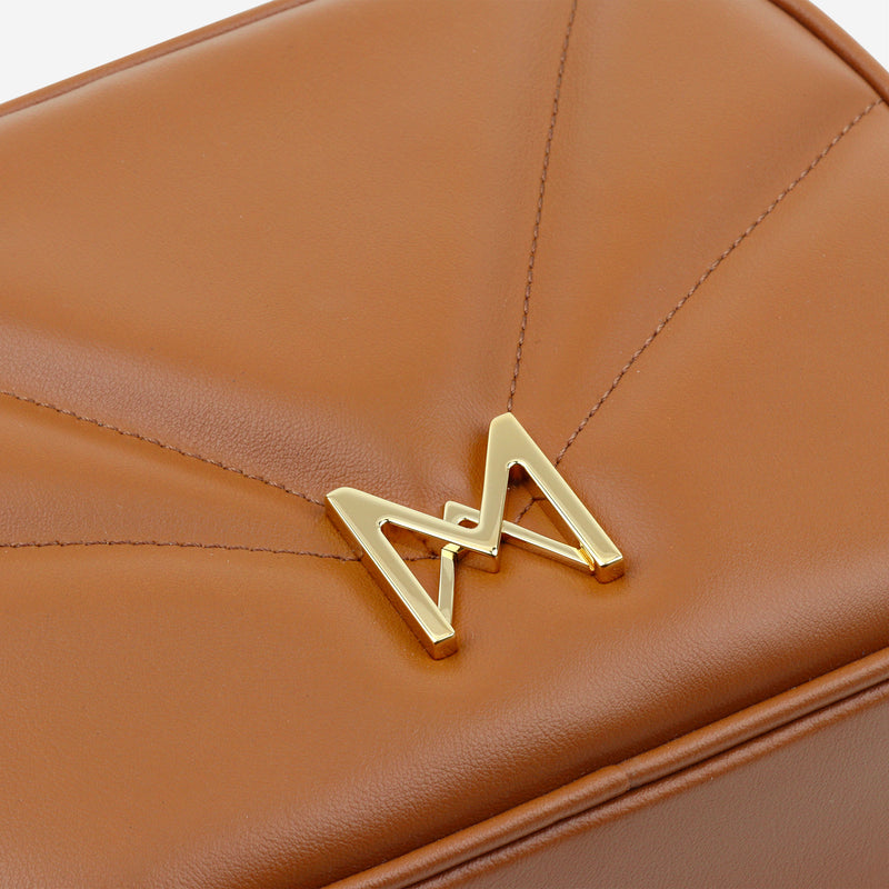 Sac à main M1_03 en M_MAT_cactus camel - zoom sur le double M [color:camel]