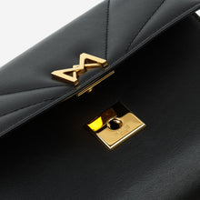 Sac à main M1_06 noir vu de près - MAES Paris, Haute Maroquinerie végane [color:noir,black]