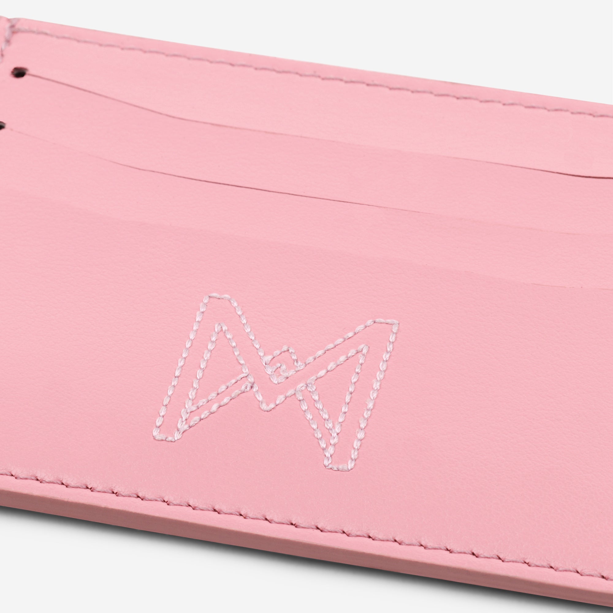 MAES Paris - Porte-cartes M24 en matière végane issue de mycélium - zoom [color:rose,pink]