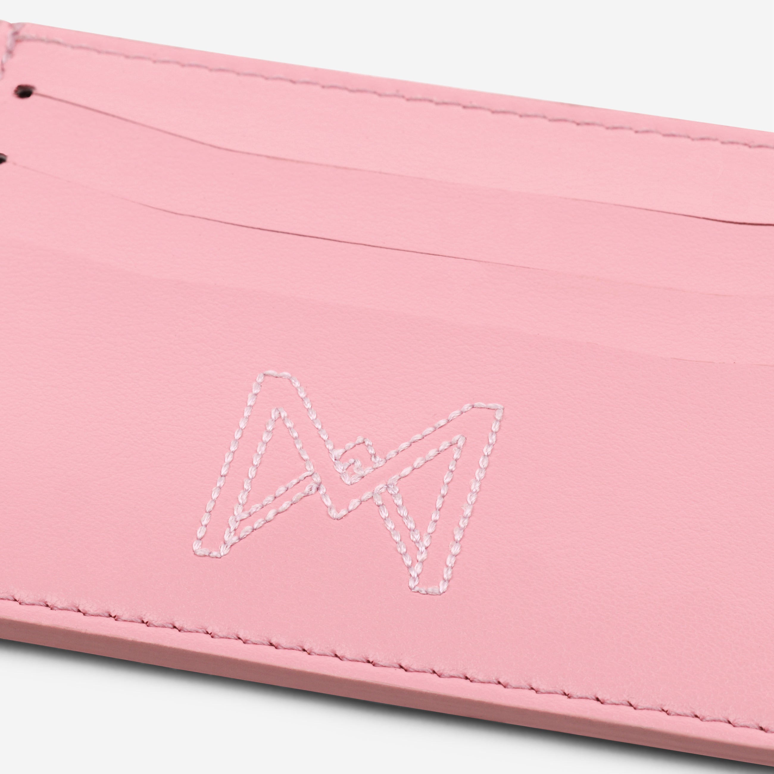 MAES Paris - Porte-cartes M24 en matière végane issue de mycélium - zoom [color:rose,pink]