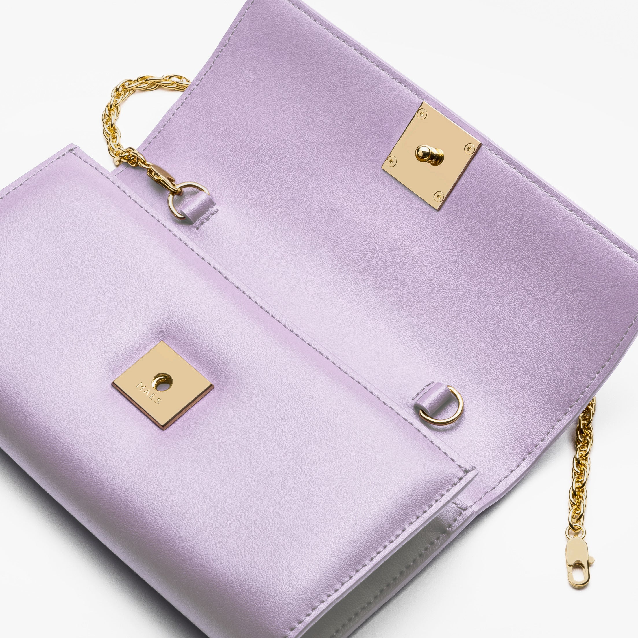MAES Paris, pochette chaine M1/02 en M_MAT_cactus Lilas - détail [color:lilas,lilac]