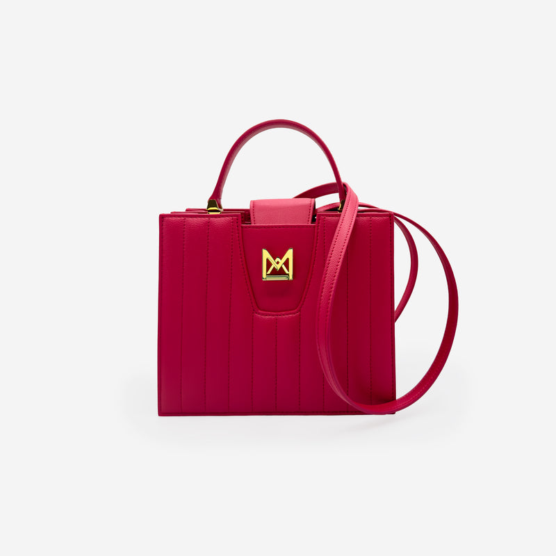 MAES Paris, sac M24/20 en M_MAT_mycelium Rose Rubis et Or - vue avec bandoulière [color:rose rubis,pink ruby][finish:doré,gold]