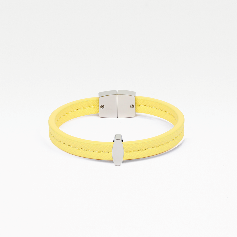 Bracelet MAES Paris B241 en mycelium - vue de face [color:jaune saffiano,saffiano yellow][finish:argenté,silver]