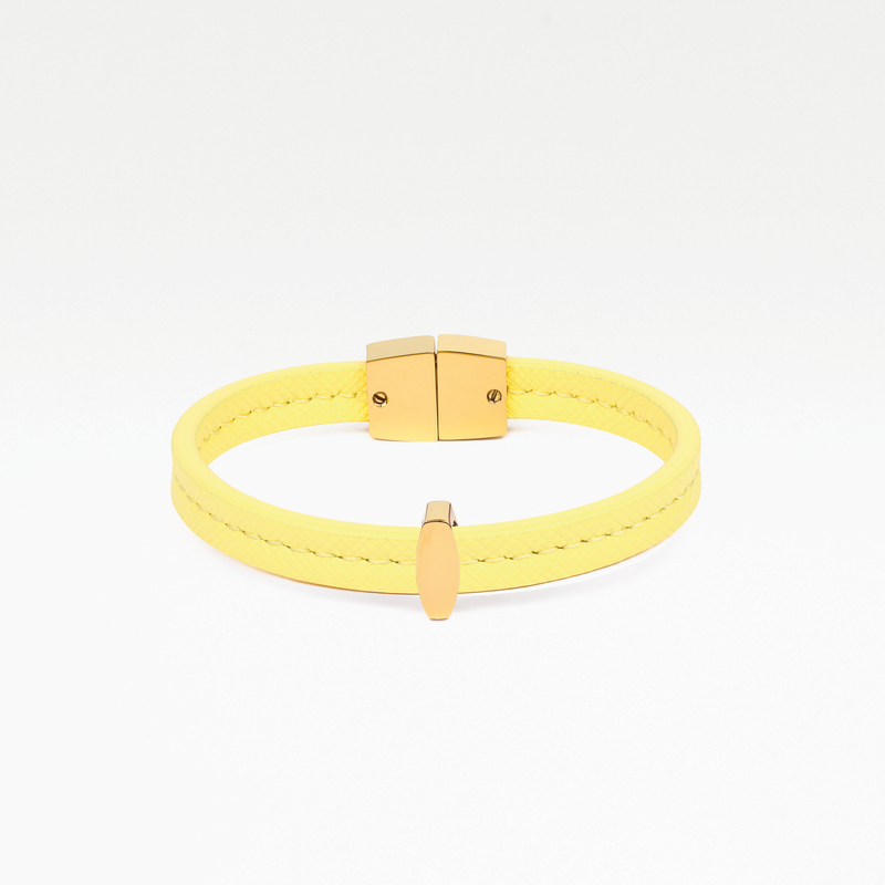 Bracelet MAES Paris B241 en mycelium - vue de face [color:jaune saffiano,saffiano yellow][finish:doré,gold]