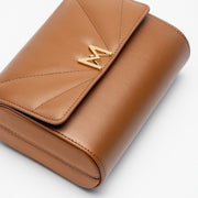 Sac à main M1_01 camel vu de dessus - MAES Paris, Haute Maroquinerie innovante & responsable [color:camel]