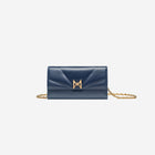 Pochette avec chaine M1_02 bleu nuit vue de face - MAES Paris, Haute Maroquinerie innovante & responsable [color:bleu nuit,night blue]