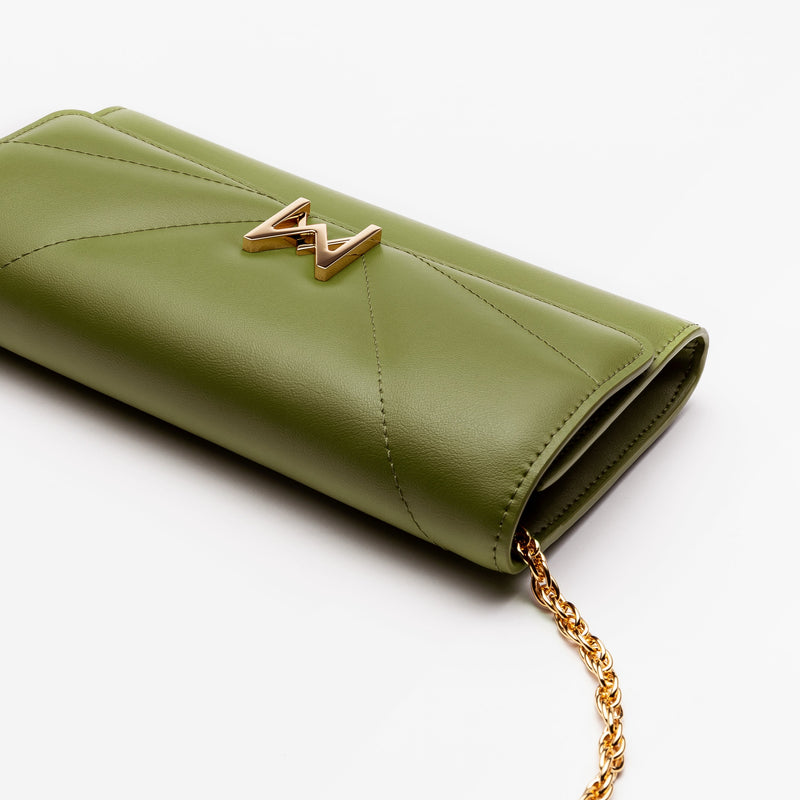 Pochette avec chaine M1_02 en M_MAT_mycelium kaki vue de dessus avec chaine - MAES Paris, Haute Maroquinerie innovante & responsable [color:vert kaki,khaki green]