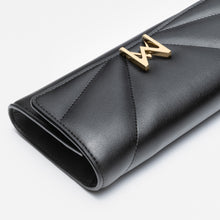 Pochette avec chaine M1_02 en M_MAT_cactus noir vue de dessus sans chaine - MAES Paris, Haute Maroquinerie innovante & responsable [color:noir,black]